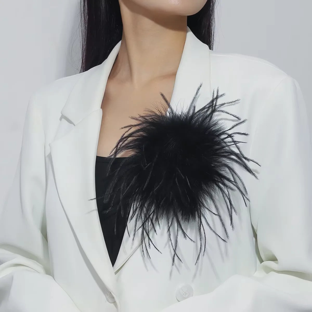 Vintage 15CM Artificial Feather Brooch Women's French Style Handmade Exaggerated Lapel Pin for Weddings And Parties
