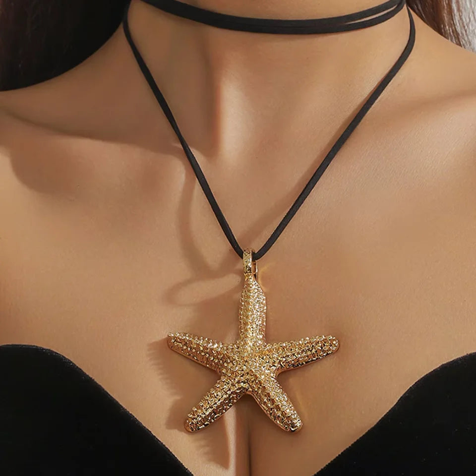 Women's Bohemian Exaggerated Big Starfish Pendant Long Necklace And Earrings Set Summer Ocean Animal Metal Jewelry for Party