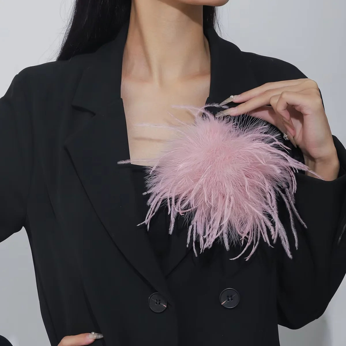 Vintage 15CM Artificial Feather Brooch Women's French Style Handmade Exaggerated Lapel Pin for Weddings And Parties
