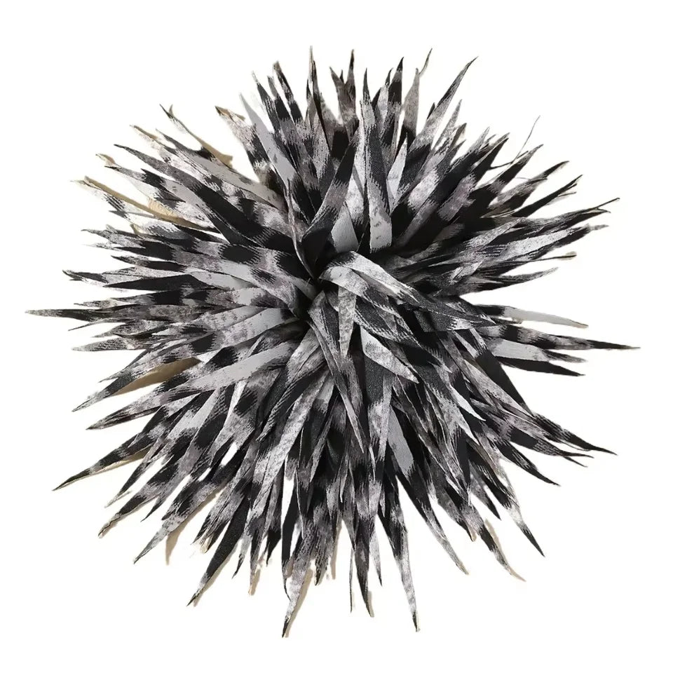 Retro Handmade Leopard Print Flower Brooch Women's Fashionable Unique Bold Design for Daily Wear And Parties