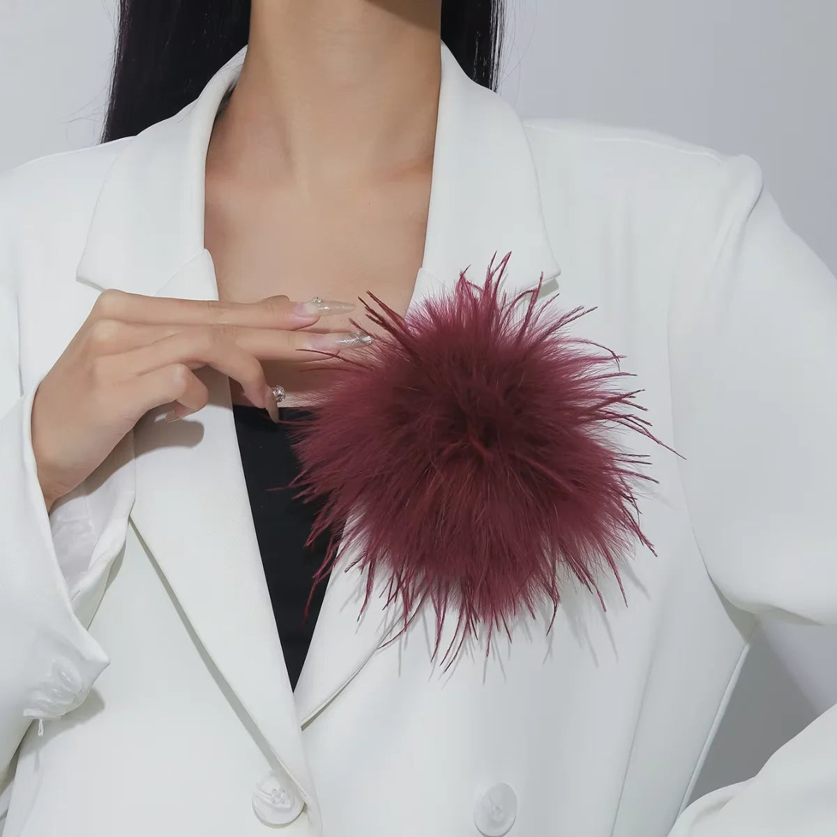 Vintage 15CM Artificial Feather Brooch Women's French Style Handmade Exaggerated Lapel Pin for Weddings And Parties