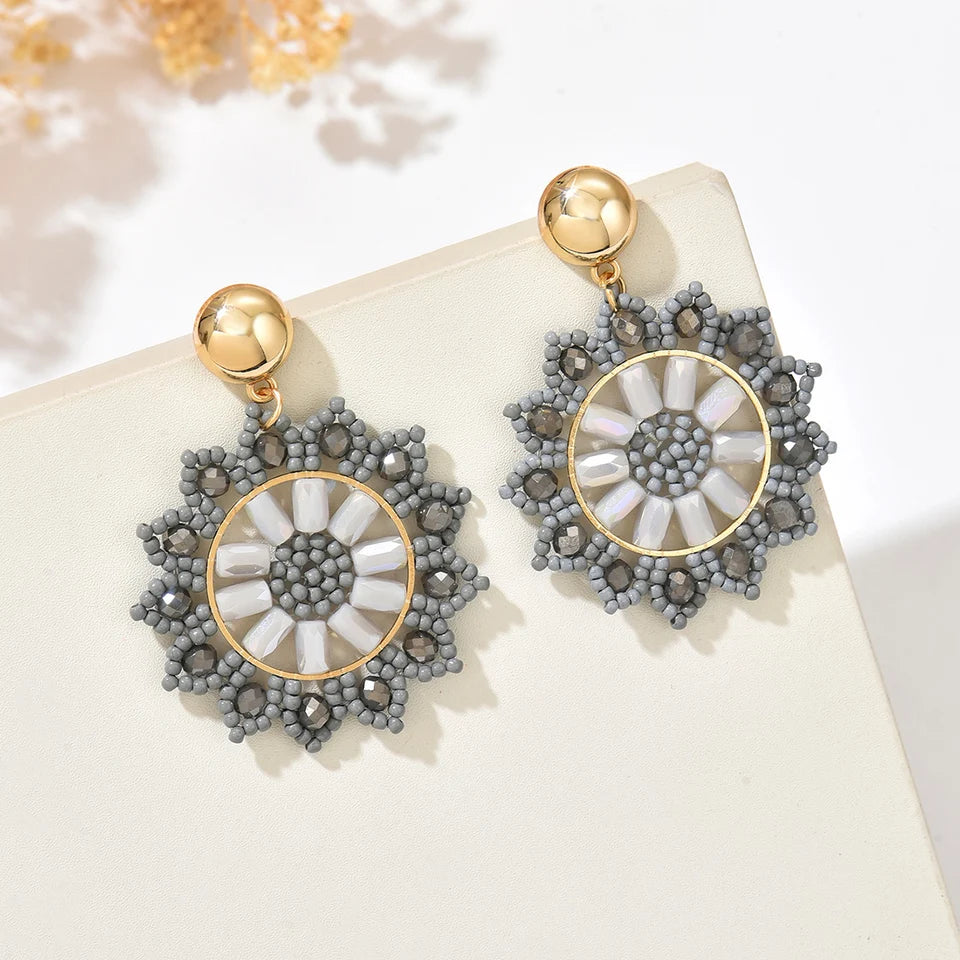 Bohemian Vintage Handmade Beaded Sunflower Pendant Earrings Fashionable Resort-Style Elegance Exquisite Niche Design Dangle Earr