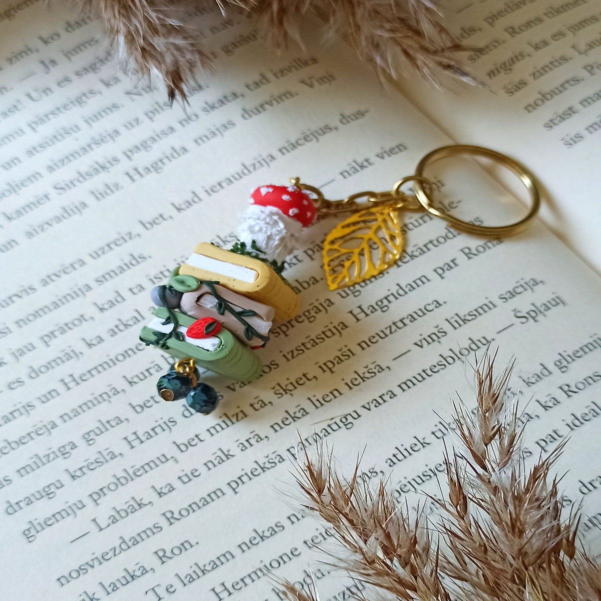 Mushroom Keychain | Book Keychain | Bookish Gift | Woodland Keychain | Polymer clay Keychain | Booklover | Back-to-school | Bookworm